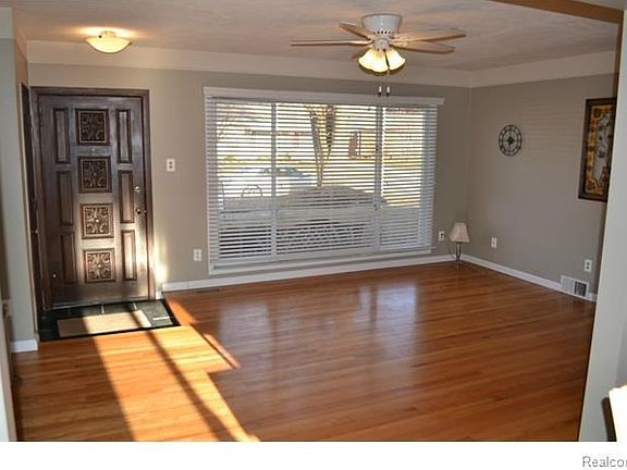 Entry into Living Room