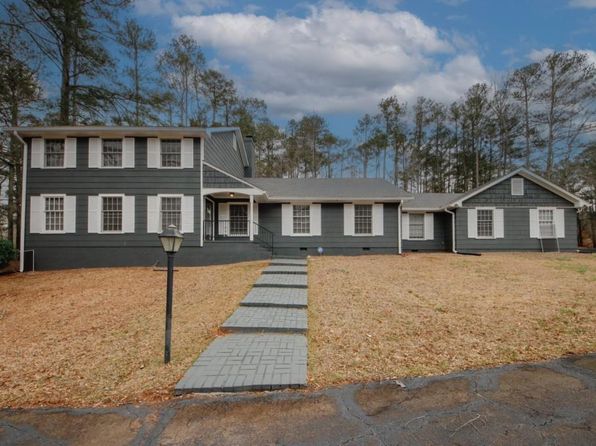 4995 Greentree Trl, Atlanta, GA 30349