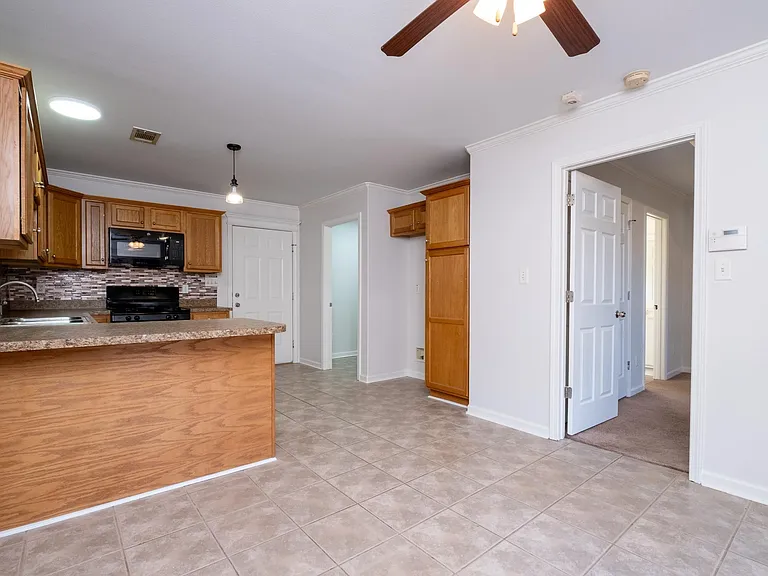 25 Courtfield Dr — Photo 17