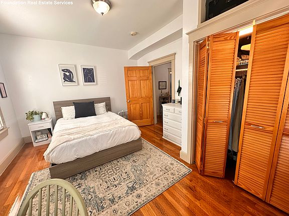 3rd image of 140 Sutherland Rd #1