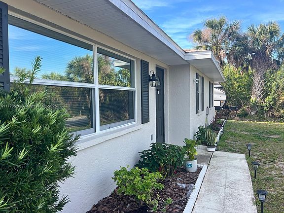 2nd image of 4476 Larkspur Ct