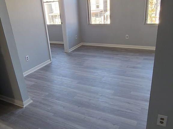 5th image of 15 Park Ave #2