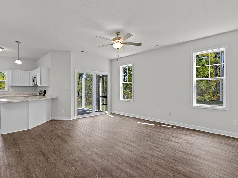 2035 Folkstone Woods Ln — Photo 12