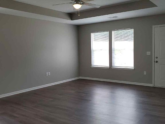4th image of 897 W Gay St #B