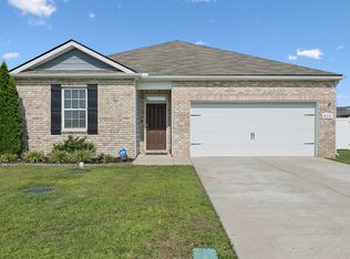 435 Lauren Ln, Chapel Hill, TN 37034