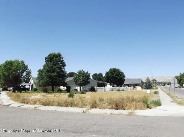 908 W Bell St, Rangely, CO 81648