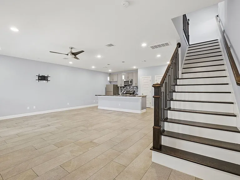 8419 Observatory St — Photo 11