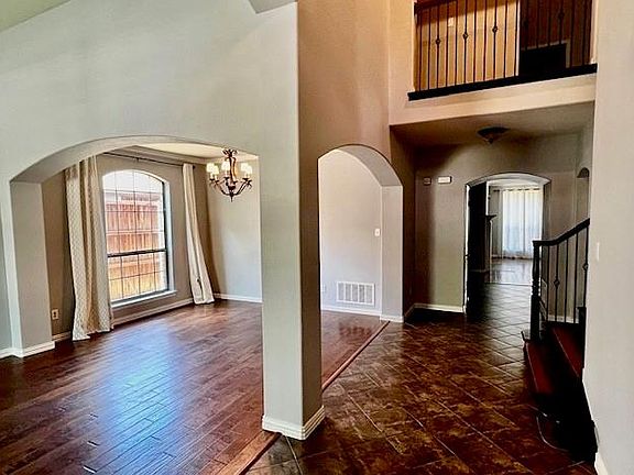 3rd image of 2469 Greenbrook Dr