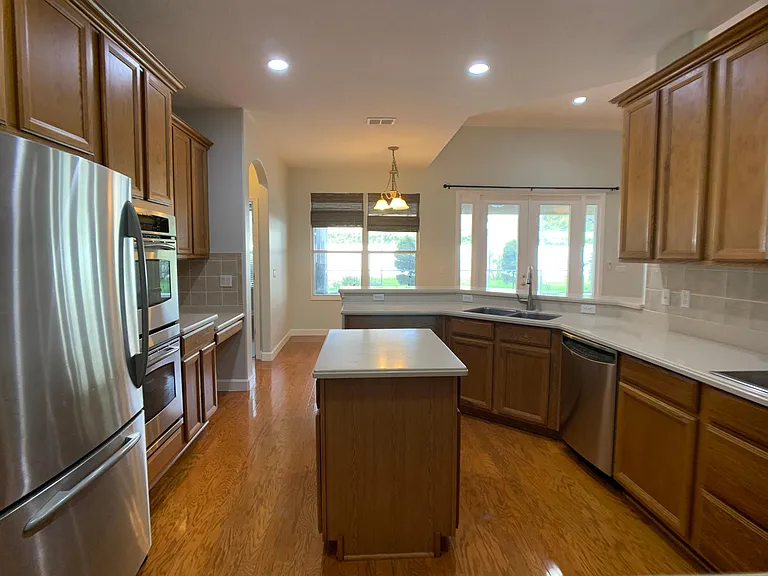 358 Calliope St — Photo 15