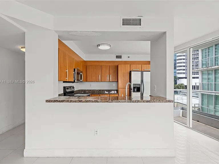 6362 Collins Ave #614 — Photo 21