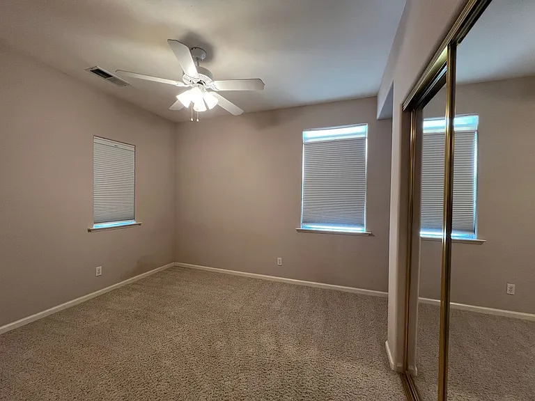 2456 E Marquise Ct — Photo 8