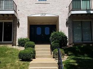 4347 Chateau De Ville Dr APT F, Saint Louis, MO 63129