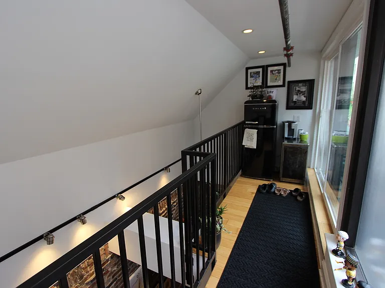 139 7th St #2000 — Photo 29