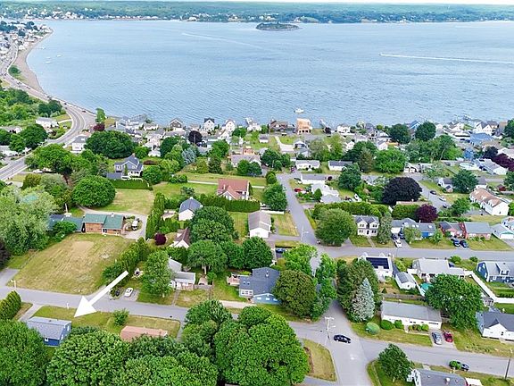 2nd image of 27 Alan Ave