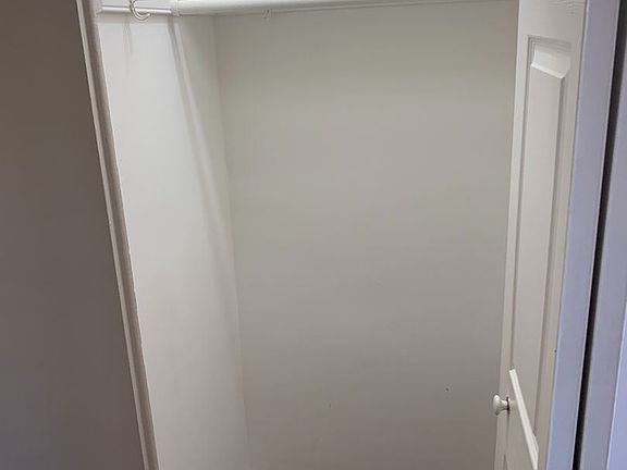 4th image of 5163 Electric Ave #2A