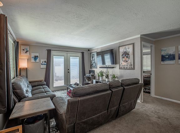 4th image of 1403 N Eyrie Dr