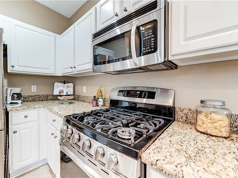 224 Harmony Ct — Photo 8