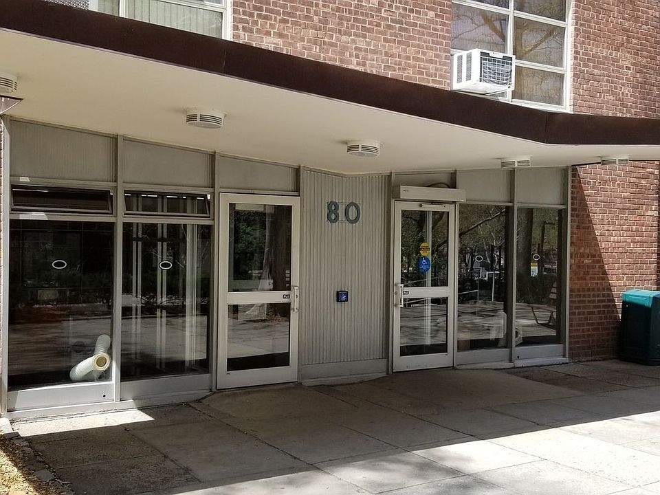 1st image of 80 La Salle St APT 2E