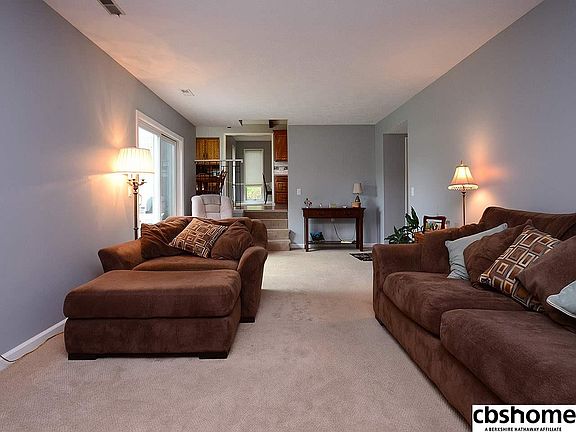 5th image of 15012 Hawthorne Cir