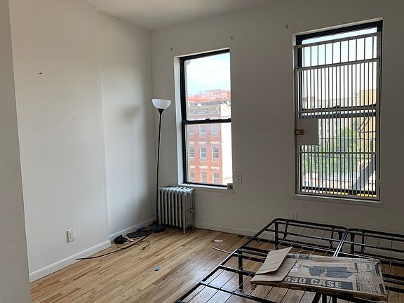5th image of 2281 1st Ave APT 3C