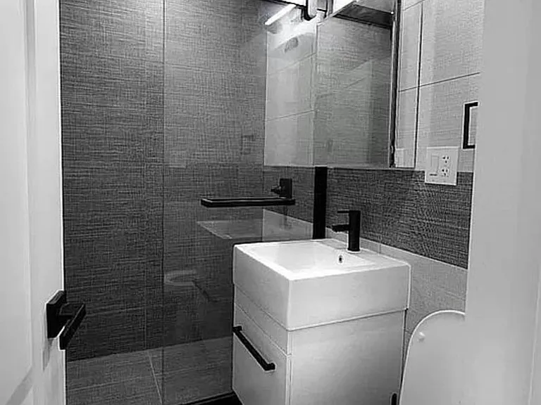20 E 22nd St #2A — Photo 3