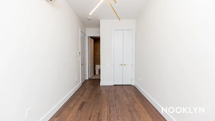 Rented by Nooklyn NYC LLC | media 8