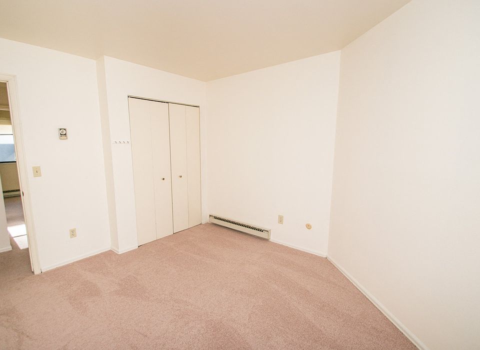 2238 Canyon #2 Bedroom
