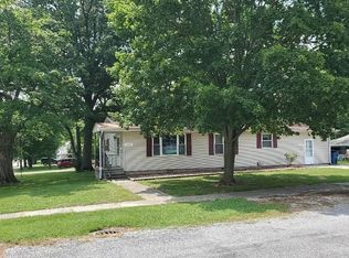 727 S Morgan St, Olney, IL 62450
