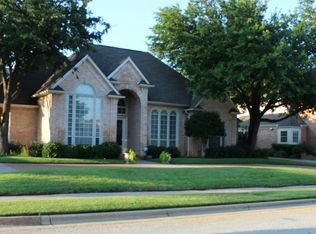 2700 Meadowview Dr, Colleyville, TX 76034