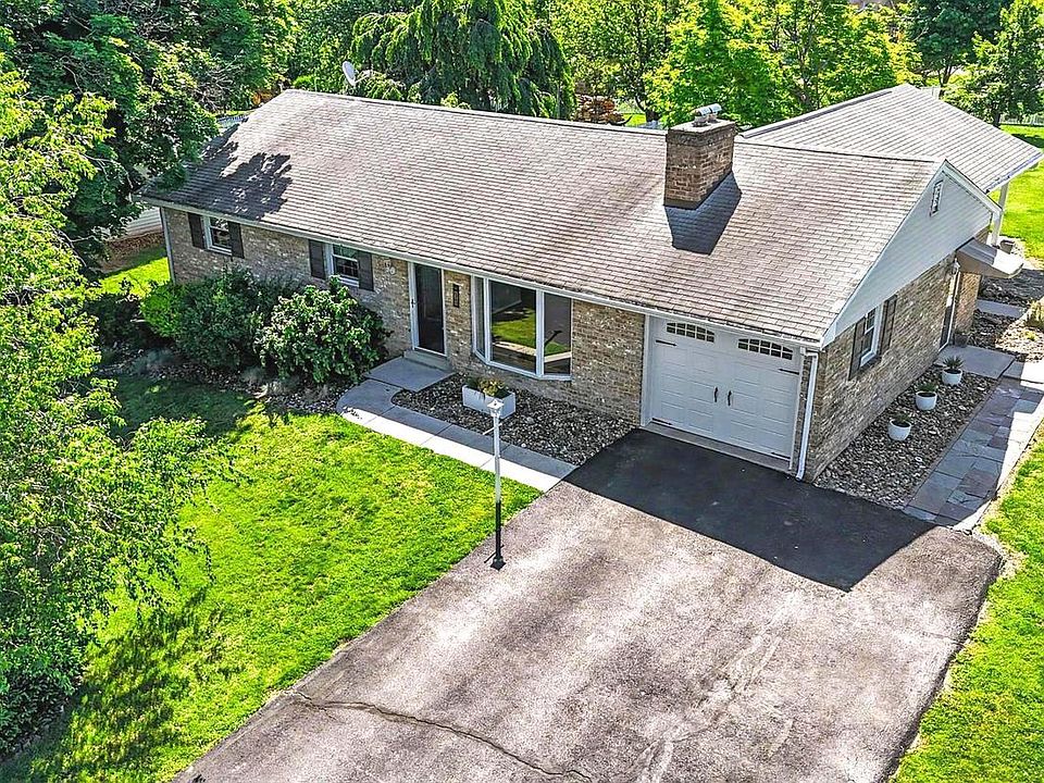1st image of 13 Ewell Dr