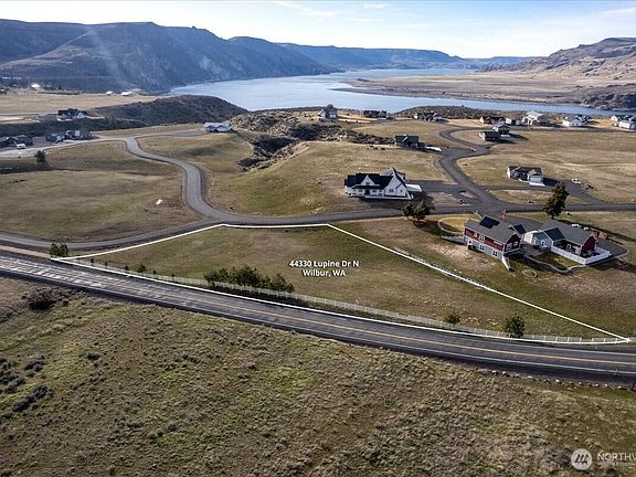 2nd image of 44330 Lupine Drive N