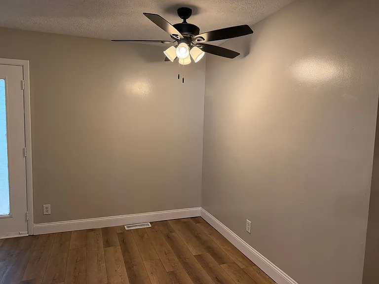 24 Villanova Dr — Photo 5