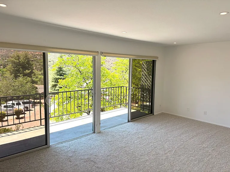50 Sombart Ln — Photo 15