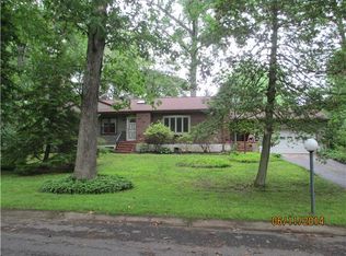 12 Mill Race Rd, Wilmington, DE 19810