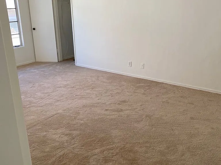 11844 Mayfield Ave — Photo 12