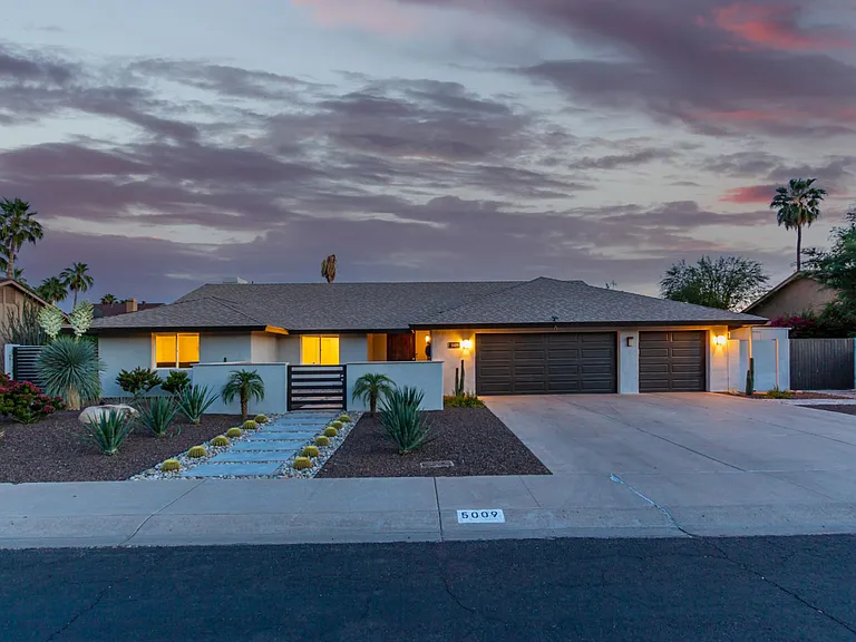 5009 E Le Marche Ave — Photo 39