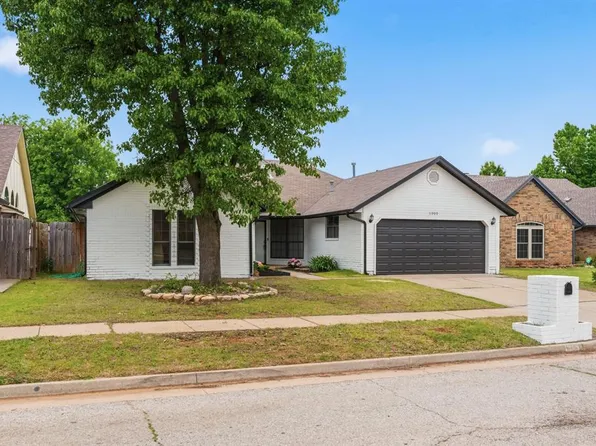 11909 Moon Beam Dr, Oklahoma City, OK 73162