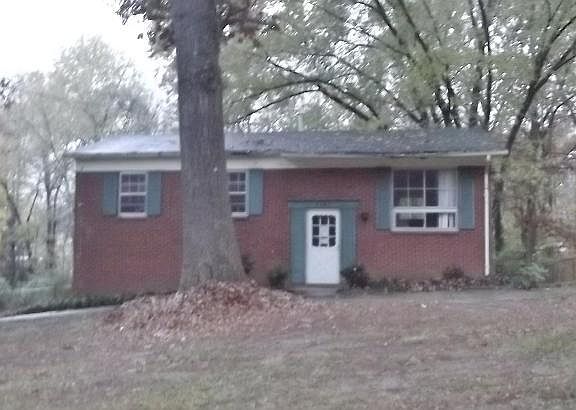 3rd image of 2261 Deerwood Rd