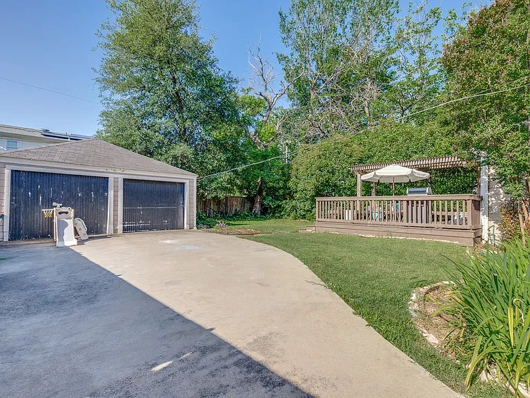 6006 Penrose Ave — Photo 12