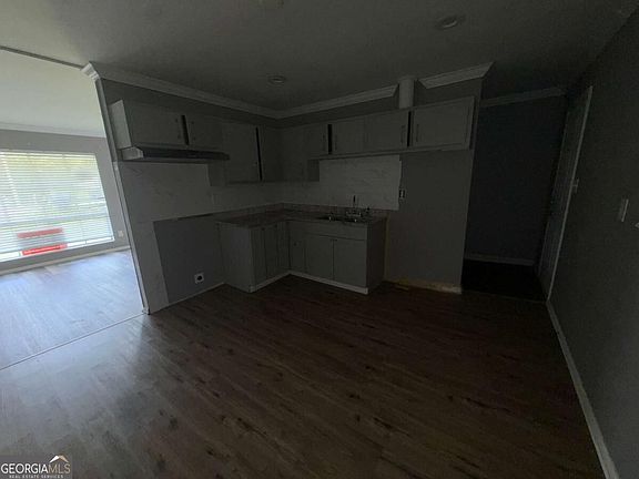 5th image of 266 Valley Hill Rd SE