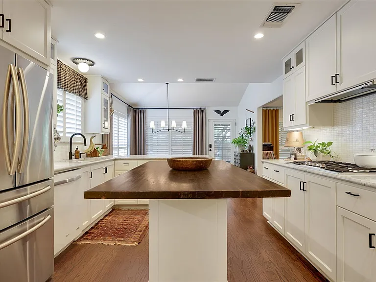 3205 Festus Dr — Photo 11