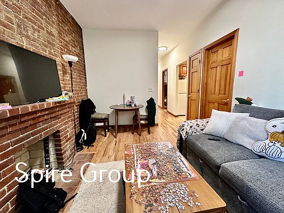 3rd image of 167 W 74th St APT 1