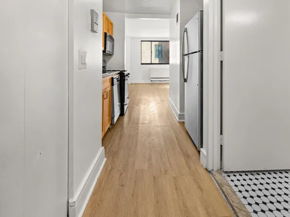 323 West 96th Street image 1 of 7