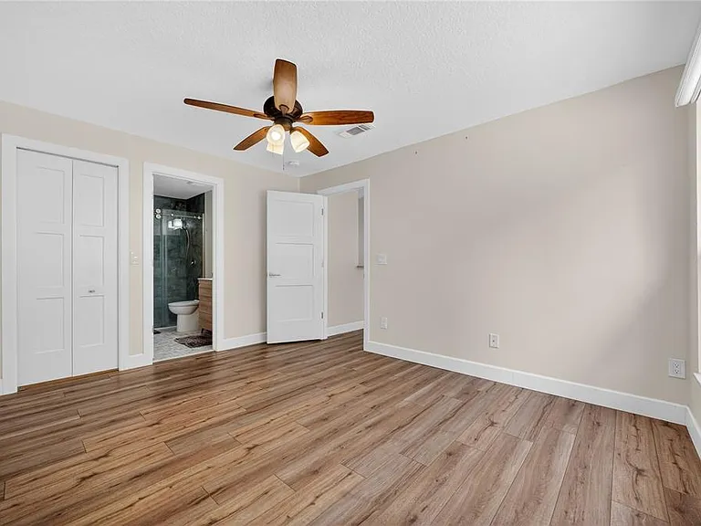 10748 Siena Dr — Photo 36