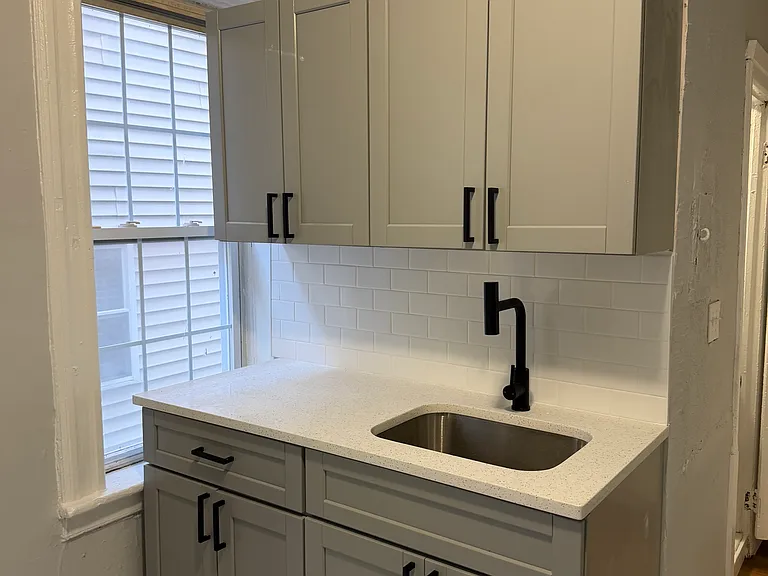 77 Hope Ave #4 — Photo 4
