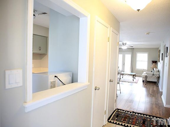 5th image of 243 Schultz St #243