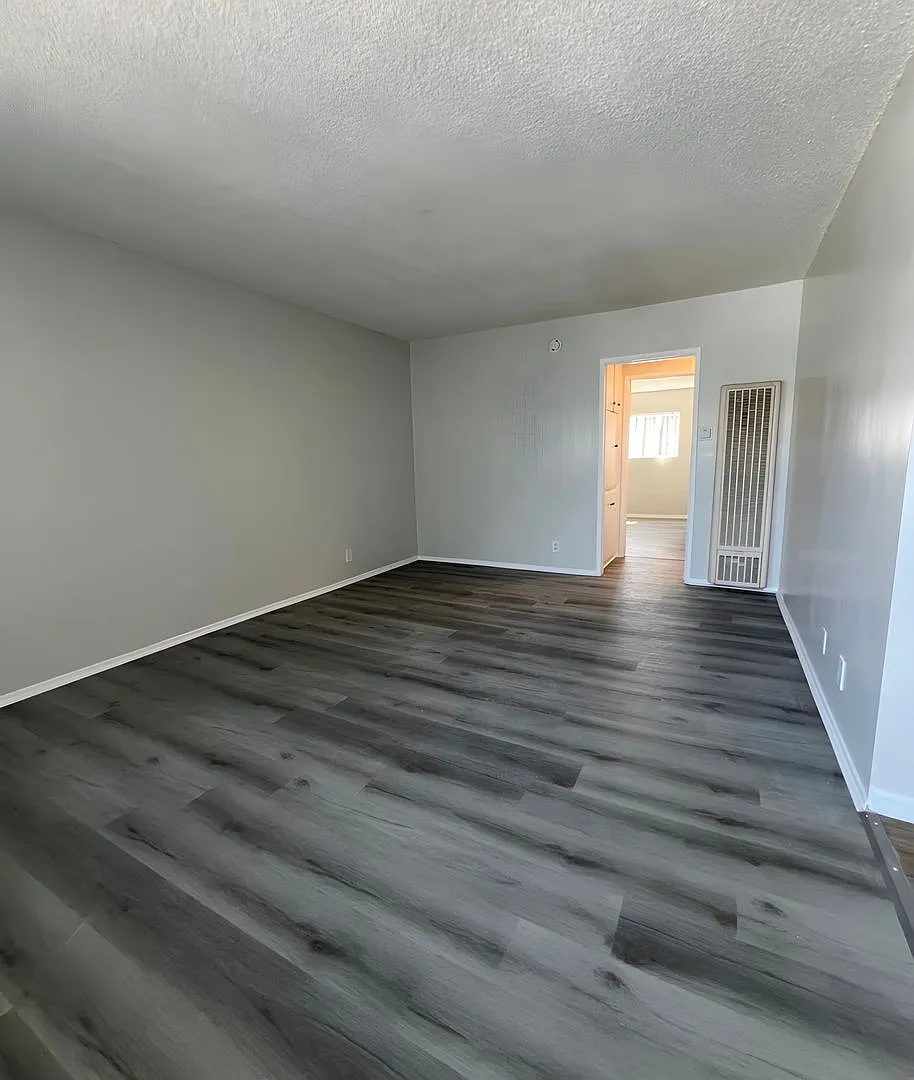 2 bed, 1.0 bath, $2,289 — Photo 1