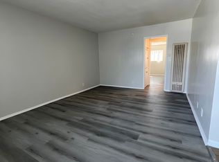 6811 10th Ave #24A, Los Angeles, CA 90043