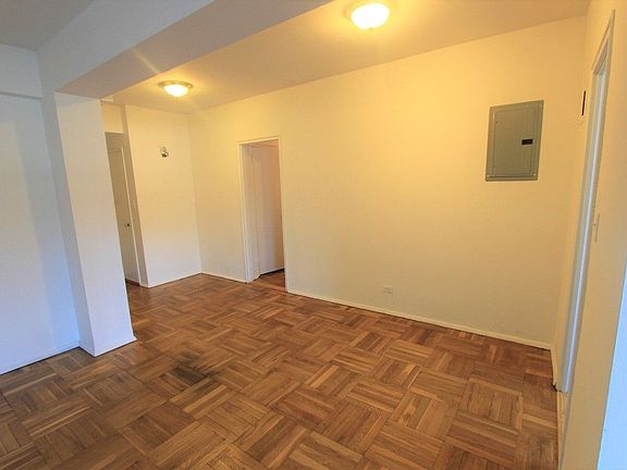 5th image of 6561 Saunders St APT 1U