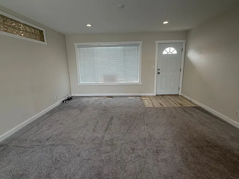 209 Goldcrest St — Photo 18